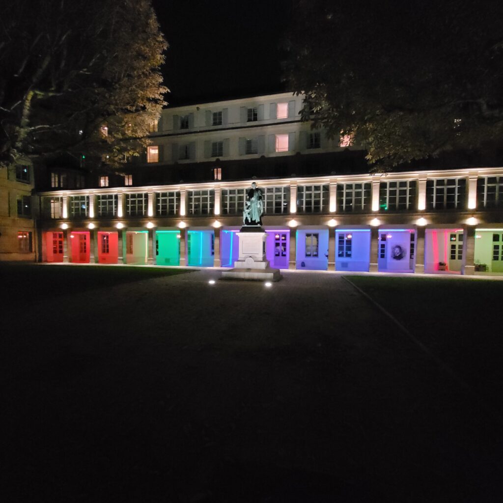 INSTITUT NATIONAL DES JEUNES SOURDS