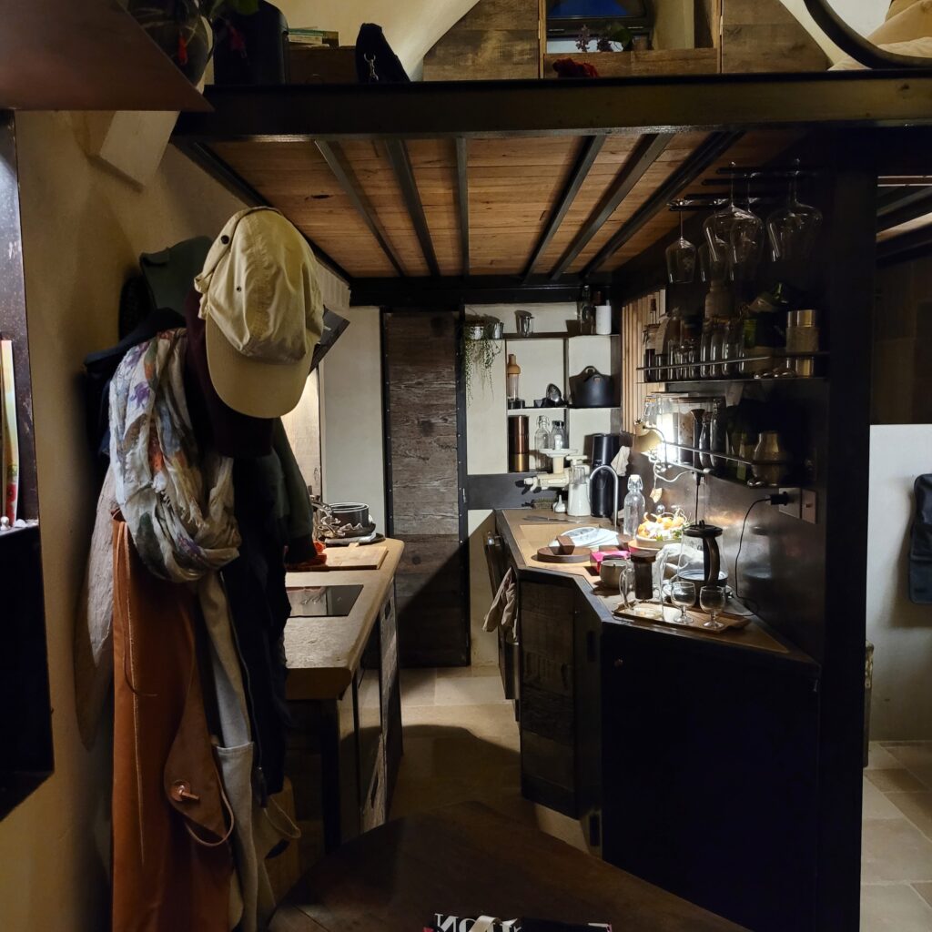 CABANE VEAUBAN