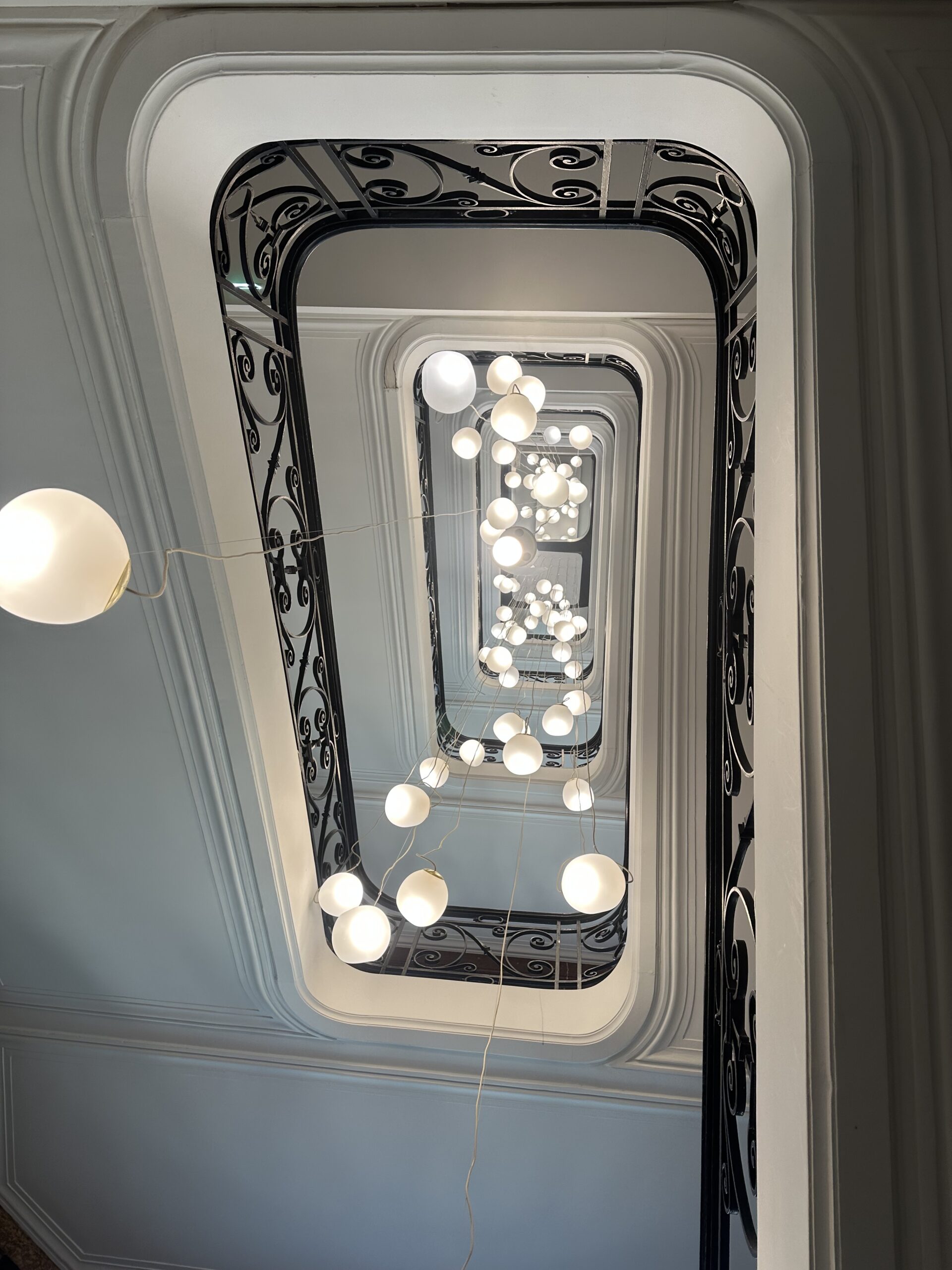 Amocosy, light designer à Paris