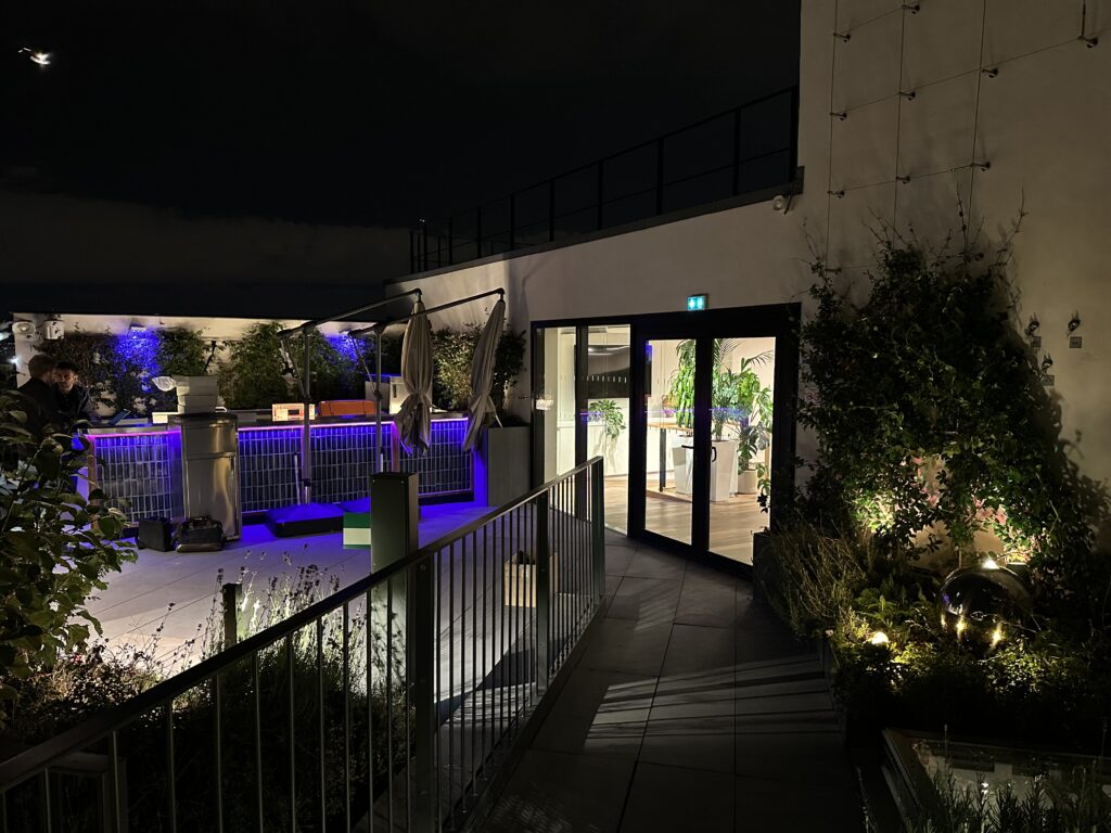 ROOFTOP SANOFI